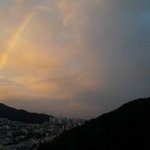 다들 사는집 <b>창밖</b> 풍경이 궁금해