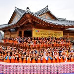 국제위러브유운동<b>본부</b> 장길자 회장님의 손맛~ 어머니 사랑의 김장 나누기