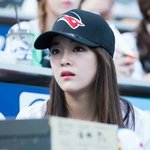 [댓글부탁해] <b>하위</b>권 인데 커서 뭐할까? 왕따 당한 이후로