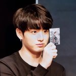 [방탄소년단] 아닠ㅋㅋㅋㅋ오늘 푸.마팬싸에서 어떤팬분이