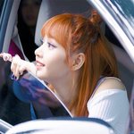 빈틈없이 동그란 <b>여</b><b>돌</b>