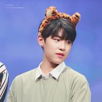 [박우진] 이 사진 진짜 <b>역대</b>급 잘나온거같어