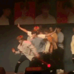 [강다니엘] 오늘 팬미팅 활활무대에서 녤깅이.<b>gif</b>(ㅌㅁㅈㅇ)