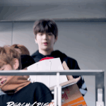 [강다니엘] 콜/드/브/루 팬싸 녤 퇴근길 직캠+과질.<b>gif</b>