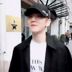 [백현] 170826 EXO <b>투어</b>그램  백현