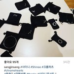 [댓글부탁해] 백댄서들한테 <b>크롬</b>하츠 팔찌 선물해주는 샤이니 종현...