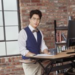 [드루와] 하석진<b>책상</b>! 스탠딩 <b>책상</b>~~탐난댜~!