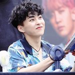 [시우민] 시우민 최소 양봉<b>업자</b>