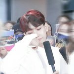 [백현] ㅠㅠ천재아이돌 백현 <b>시선</b>처리 봐