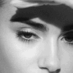 고전적인 아름다움을 풍긴다