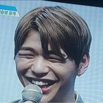 강다니엘 뭔데 맨날 네이버연예뉴스 <b>상위</b>권에 올라와있지?