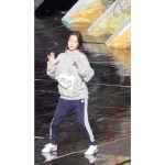 [EXO] 오늘자 쌩얼<b>미인</b> 이린이 보며 맛저~