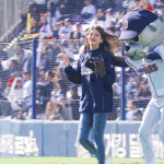 어제 <b>수지</b> 시구 jpgif