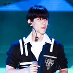 [백현] 백현이 아송페 의상