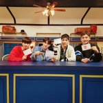 [꼬랑단] 잠시<b>쉬러</b>왔꼬☺