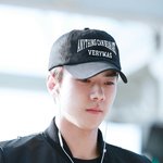 [세훈] 171027 <b>출입국</b> 고화질7
