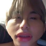 뷔 얜 대체 뭘까