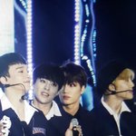 [시우민] 엑소 맏형 <b>어디</b>갔어??(시우민)