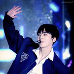 [시우민] 시우민 단추 실망이다