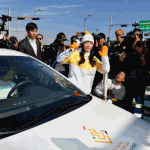 전기차 플러그 하나에도 흥이 넘치는 소혜