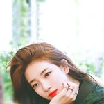 <b>존재</b> <b>자체</b>가 설레는 아이돌