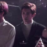 [드루와] 헉 <b>찬열이</b> 옆에 앉은 이여자 누구야???