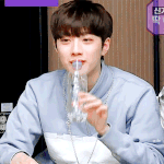 <b>라이관린</b>이 진짜 잘생기긴했나보다