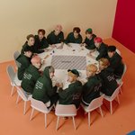 [세븐틴] 세븐틴 형님들 나오십니다 모두 박수 (짝짝짝)