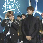 [EXO] 백현 의문의 비율개난쟁이 존못오징어행.<b>jpg</b>