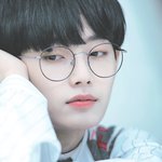 [드루와] <b>JBJ</b> 김용국 닮은 사람 방금 봣어!!