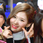 남초여초 반응 뒤집어놓은 엠카 트와이스 <b>사나</b>