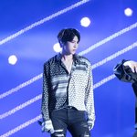 [댓글부탁해] 레오 <b>성님</b>의 아찔한 기럭지..