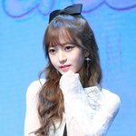 솔로 데뷔 후 우는 <b>김소희</b>