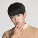[박우진] 혹시 안본 사람들을 위한 흑발짤