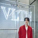 발렌티노 VLTN <b>팝업</b> 행사에 등장한 이동욱+_+