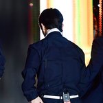 [백현] 뒷태에서 귀염 <b>포인트</b>가 이렇게 많아도 되나요??