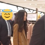 김태리 헤어스타일부터 의상까지 겁나 이쁘다.....