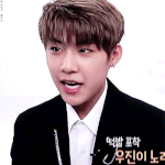[박우진] <b>우진</b>이 선물 부르는거 들었니 다들