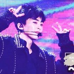 [시우민] 오늘 <b>시상식장</b>에 고양이가 들어왔는데(시우민)