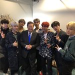 [방탄소년단] KTL1A모닝뉴스 <b>출연</b> 진행자님과 사진