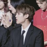 [박우진] 옆모습 악<b>개임</b>