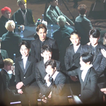 [EXO] 애들 페풀려스 상 직캠 개좋아ㅋㅋㅋ슞우때문에 다들 진짜많이웃음