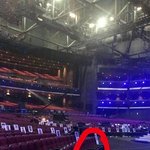 [방탄소년단] 우리 맨앞줄 실환데?????