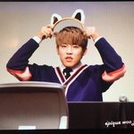 [박우진] <b>우지</b>이 머리띠 많이 아프닝 애기얌 ㅠ