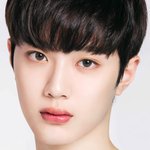 휴가 때 회사동생 보러 갔다는 워너원 멤버 (<b>feat</b>. 유선호)