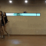 [드루와] <b>동선</b> 예쁜게 뭐지 싶을때 보면 좋은 여돌 안무들.gif