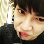 배우됐는데 <b>인공</b>적인 얼굴인가요?