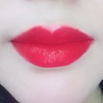 입술 얇은 편은 아니지?