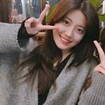 머리색 진한게 더 이쁘다