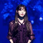 아이유 라벤더 컬러 겁나 잘받는다(반<b>묶음</b>?!)